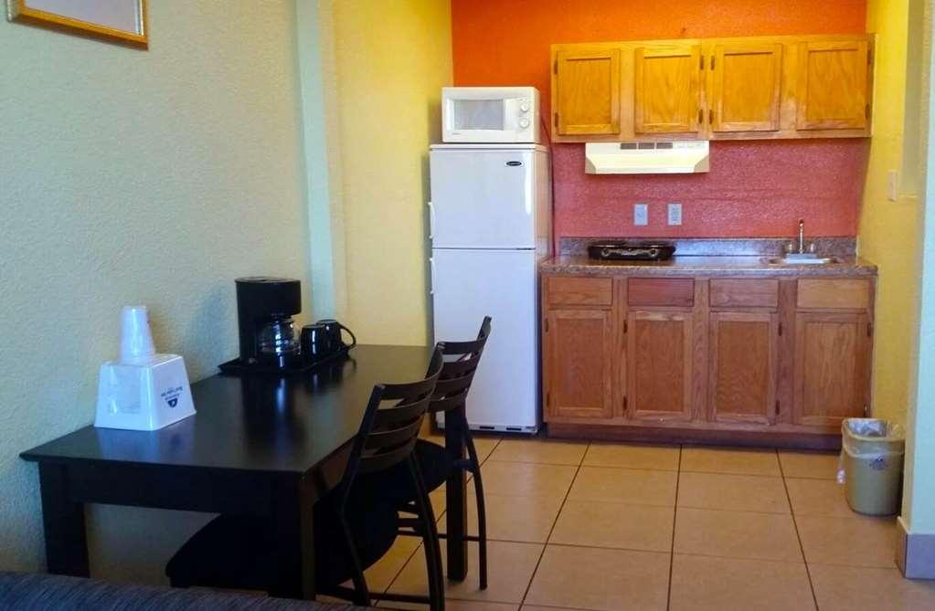 Americas Best Value Inn And Suites Groves Pokój zdjęcie