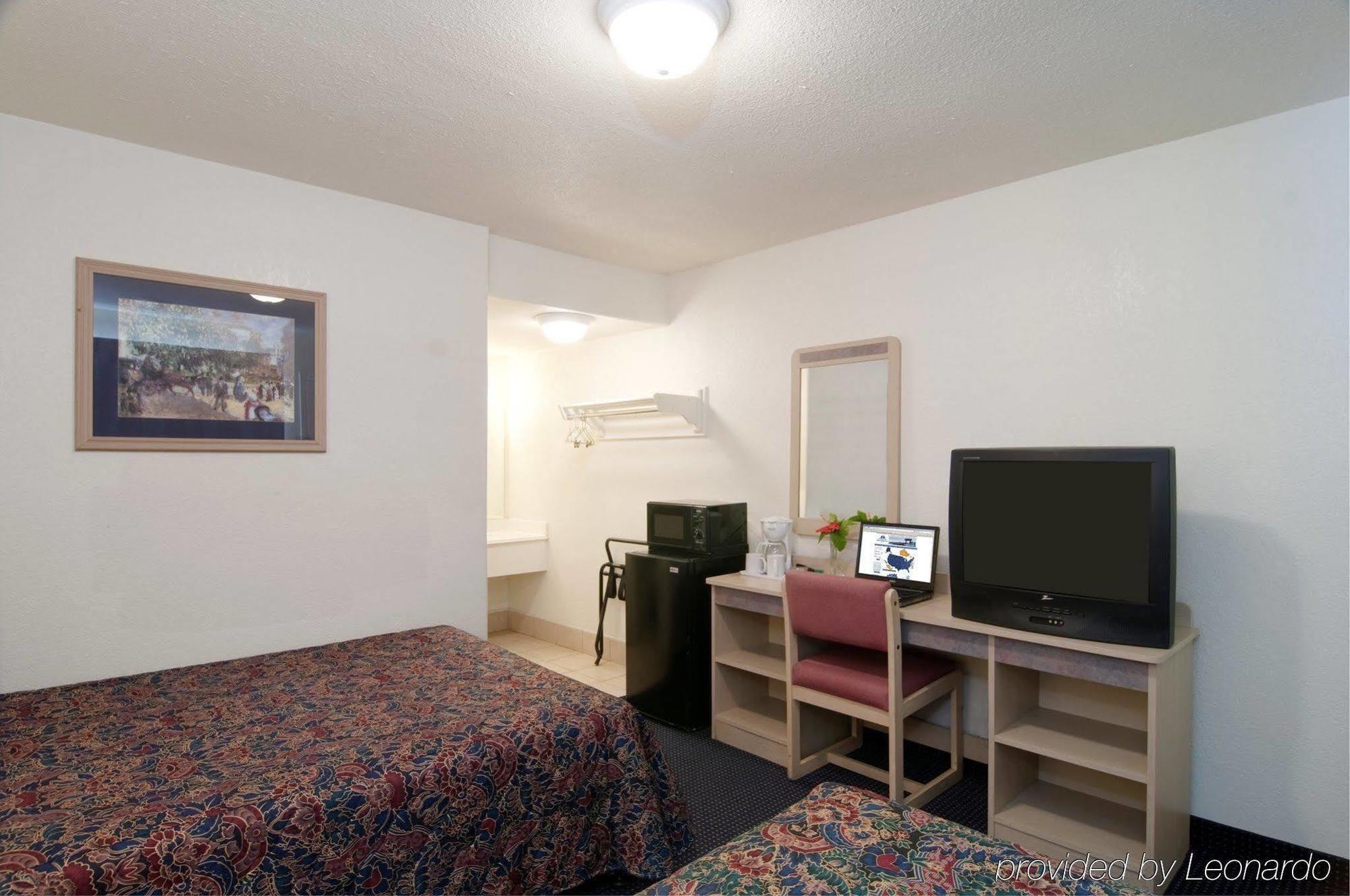 Americas Best Value Inn And Suites Groves Pokój zdjęcie